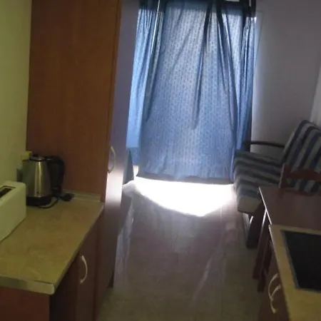 Studio Benalbeach بينالماذينا