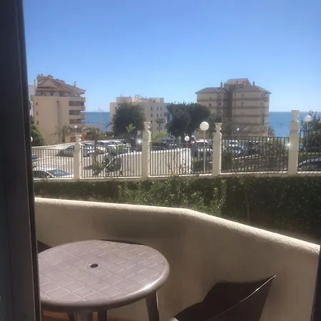 Studio Benalbeach بينالماذينا